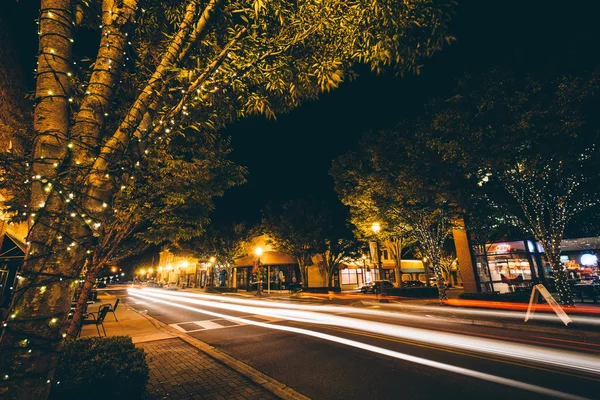 Trees and buildings on Main Street at night, in downtown Rock Hi — Stock Photo, Image