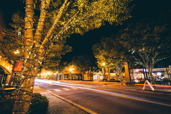 Trees and buildings on Main Street at night, in downtown Rock Hi — Stock Photo, Image