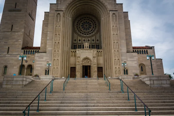 Entrance to the Basilica of the National Shrine of the Immaculat — Stock Photo, Image