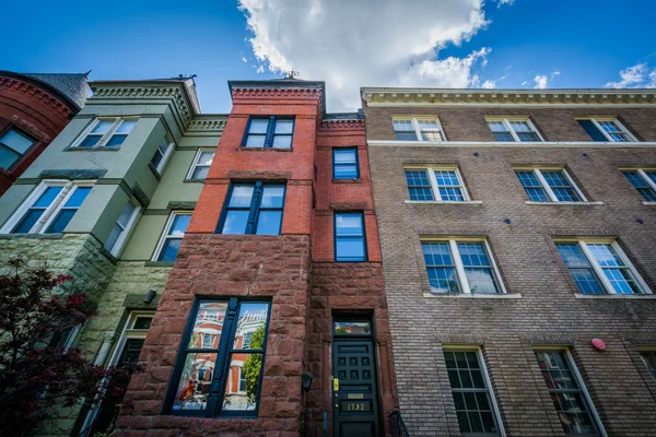 Casas perto de Dupont Circle, em Washington, DC . — Fotografia de Stock