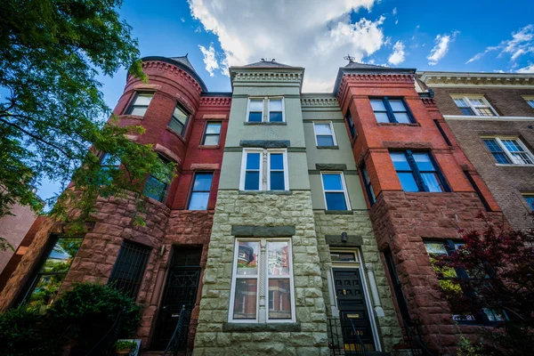 Casas perto de Dupont Circle, em Washington, DC . — Fotografia de Stock