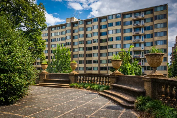 Terrazza ed edifici al Meridian Hill Park, a Washington, DC . — Foto Stock