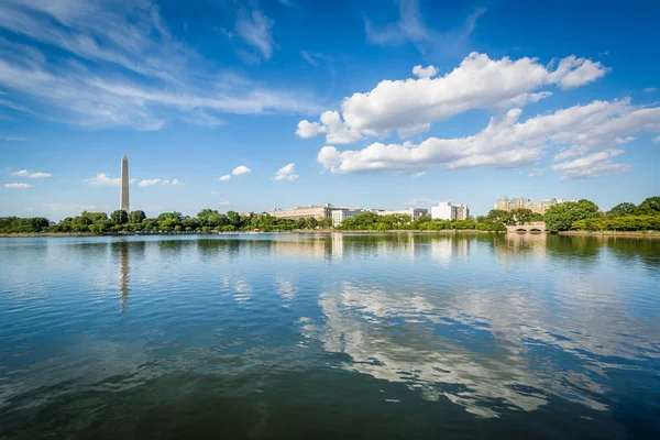 The Washington Monument and Tidal Basin, Washington, DC . — Photo