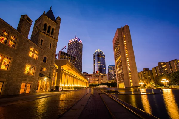 The Church of Christ, Scientist and modern buildings at the Chri — Stock Photo, Image