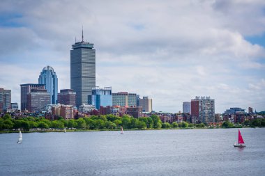 Longfellow B'den görülen Charles River ve Boston manzarası,