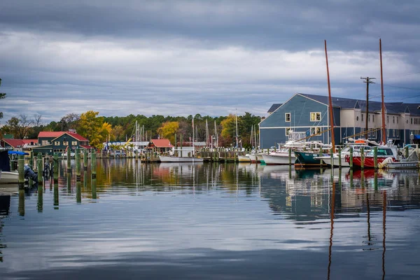 The harbor in St. Michaels, Maryland. — Stock Photo, Image