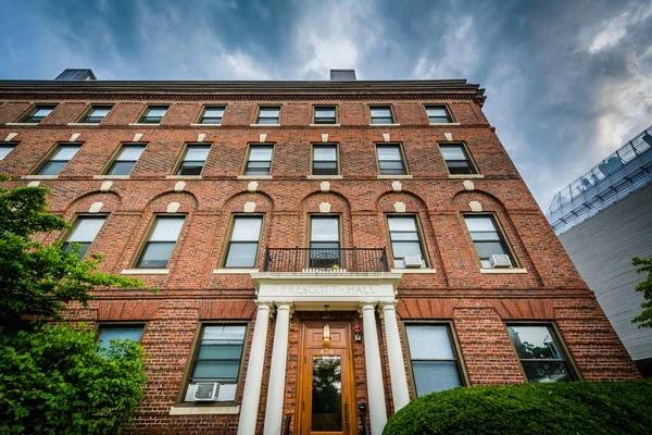 Prescott Hall, na Universidade de Harvard, em Cambridge — Fotografia de Stock