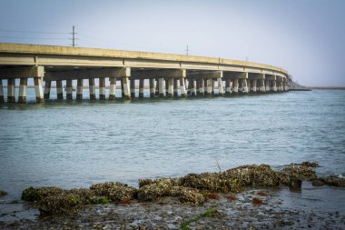 John B. Whealton Memorial Causeway, Chincoteague Adası, 