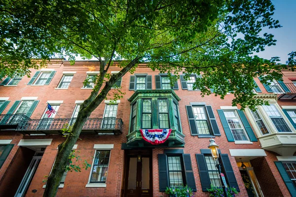 Edificios históricos en Bunker Hill, en Charlestown, Boston, Massa — Foto de Stock