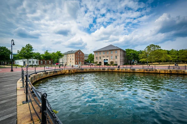 Le front de mer de la rivière Charles à Charlestown, Boston — Photo