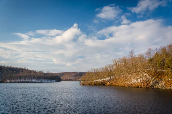 Vinter vy av Prettyboy-reservoaren, i Baltimore County, Marylan — Stockfoto