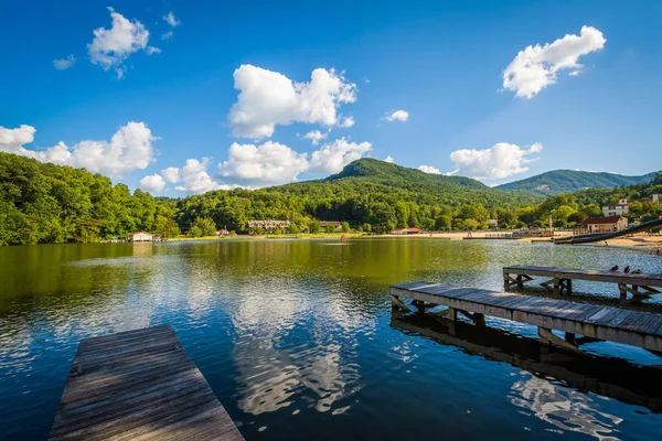 Bryggor i Lake Lure, i Lake Lure, North Carolina. — Stockfoto