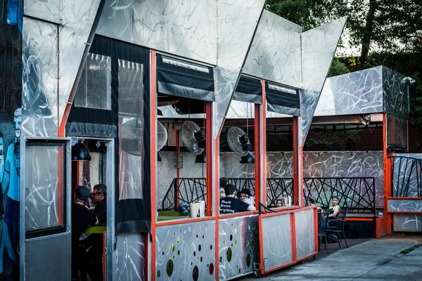 Exterior de un restaurante en NoDa, en Charlotte, Carolina del Norte . — Foto de Stock