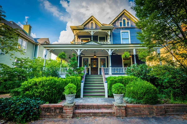 Maison dans le quatrième quartier historique de Charlotte, Caroline du Nord . — Photo