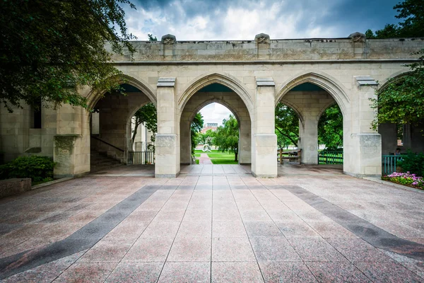 Archi a Marsh Plaza alla Boston University, Boston, Massachusett — Foto Stock