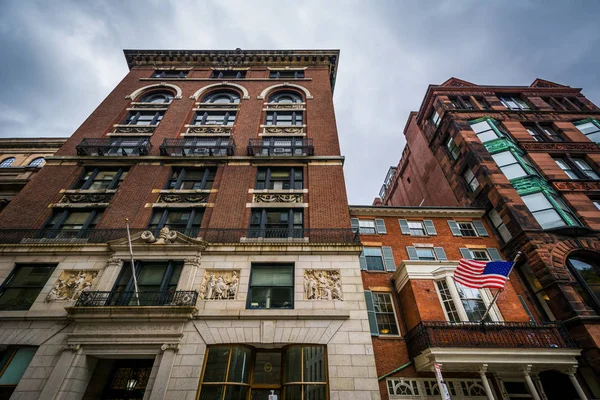 Buildings along Beacon Street in Beacon Hill, Boston, Massachuse — Stock Photo, Image