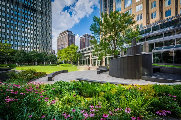 Trädgårdar på Prudential Center Plaza, i Back Bay, Boston, Mas — Stockfoto