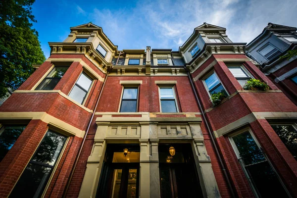 Edificios históricos de ladrillo en Back Bay, Boston, Massachusetts . — Foto de Stock