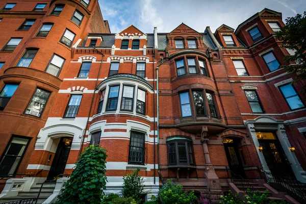 Edificios históricos de ladrillo en Back Bay, Boston, Massachusetts . — Foto de Stock