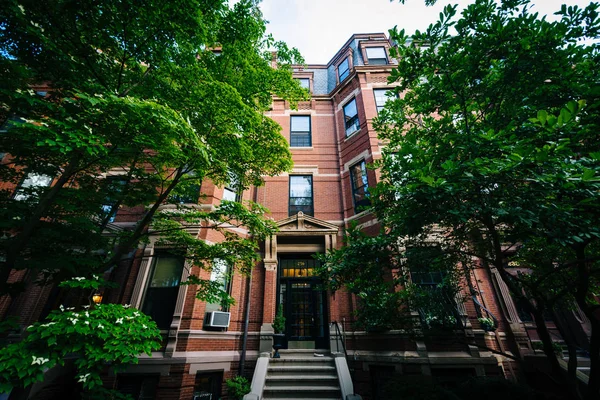Back Bay, Boston, Massachusetts tarihi tuğla binalar.
