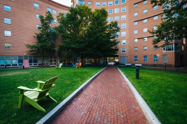 Geçit ve Binalar Mas, Boston'daki Northeastern Üniversitesi'nde