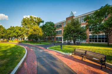 Geçit ve Binalar Mas, Boston'daki Northeastern Üniversitesi'nde