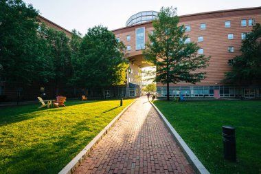 Geçit ve Binalar Mas, Boston'daki Northeastern Üniversitesi'nde