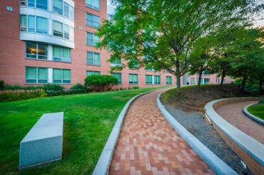 Geçit ve Binalar Mas, Boston'daki Northeastern Üniversitesi'nde