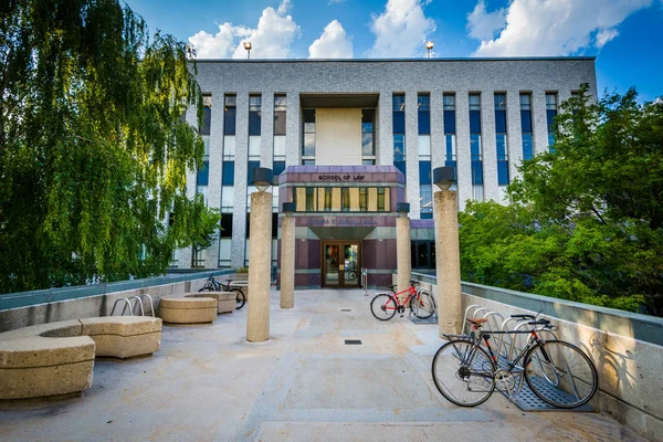Thomas E Cargill Hall, at the School of Law at Northeastern Univ — Stock Photo, Image