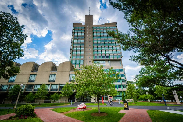 Pasarelas y edificios de la Universidad de Boston, en Boston, Massachu — Foto de Stock