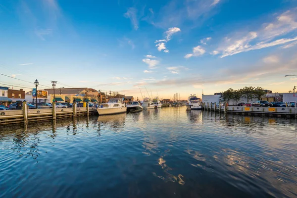 Günbatımı, liman bölgesinde Annapolis, Maryland. — Stok fotoğraf