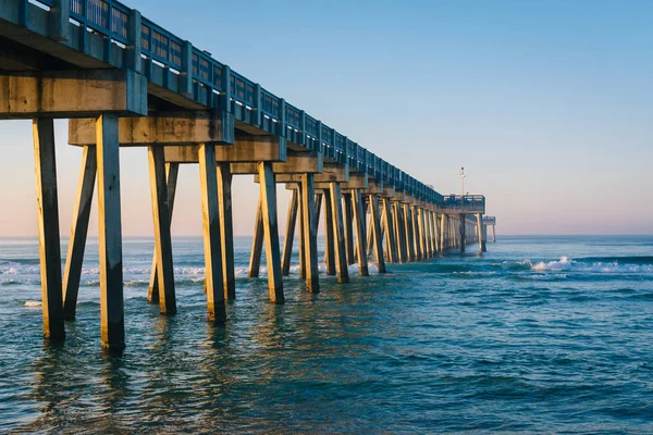 Luz da manhã no M.B. Miller County Pier e Golfo do México , — Fotografia de Stock