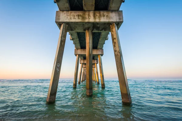 El M.B. Muelle del Condado de Miller y Golfo de México al amanecer, en Pa — Foto de Stock