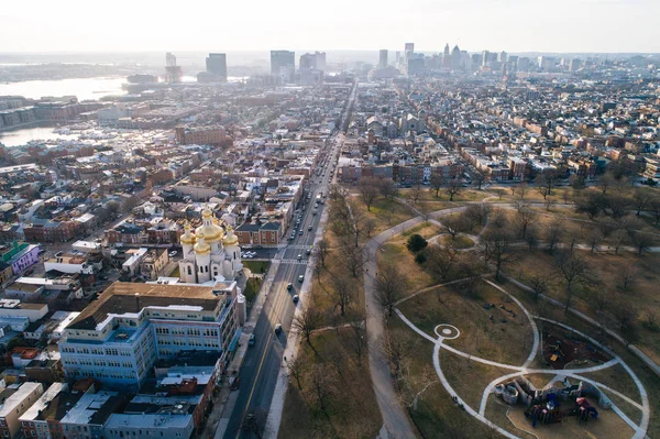 Aerial view of Eastern Avenue and Patterson Park, in Baltimore, — Stock Photo, Image