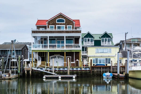 Huizen langs Cape mei Harbor, in Cape May, New Jersey. — Stockfoto