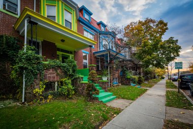 Remington, Baltimore, Maryland evlerde satır.