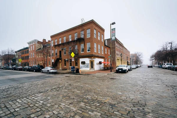 Thames Street, Fells noktası, Baltimore, M bir Arnavut kaldırımlı sokakta — Stok fotoğraf