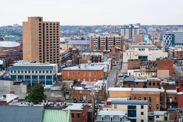 Вид на здания в Маунт-Верноне, Балтимор, Мэриленд . — стоковое фото