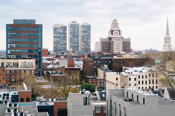 Vista de la Ciudad Vieja desde la pasarela Benjamin Franklin Bridge en Ph — Foto de Stock