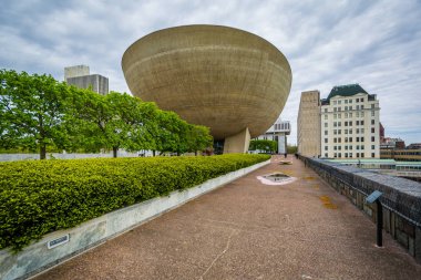 Yumurta, Empire State Plaza, Albany, New York.