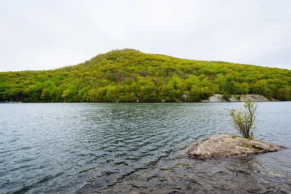 Hessian sjön, vid Bear Mountain State Park, New York. — Stockfoto