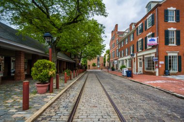 Binalar ve baş evi Meydanı, Arnavut kaldırımlı sokakta içinde tuğla 