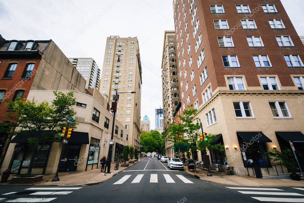 Intersection along 19th Street near Rittenhouse Square, in Phila