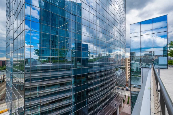 Modern building in Philadelphia, Pennsylvania. — Stock Photo, Image