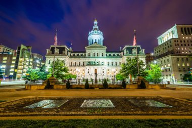 Belediye Binası'nda gece şehir Baltimore, Maryland.