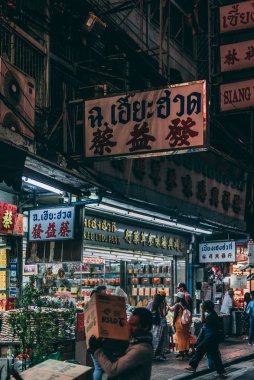 Çin Mahallesi, Bangkok, Tayland 'da gece tabelaları