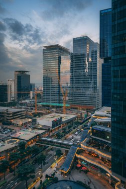 Manila, Filipinler 'deki Bonafacio Global City' nin şehir manzarası