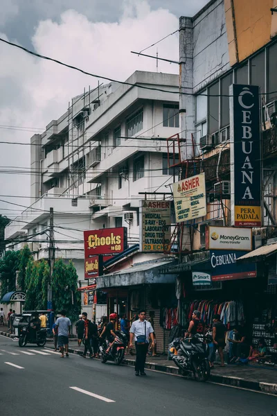 Ένας δρόμος στην πόλη Antipolo, Rizal, Φιλιππίνες — Φωτογραφία Αρχείου