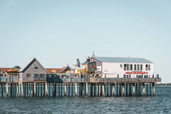 До пристані на старому Orchard Beach, штат Мен — стокове фото