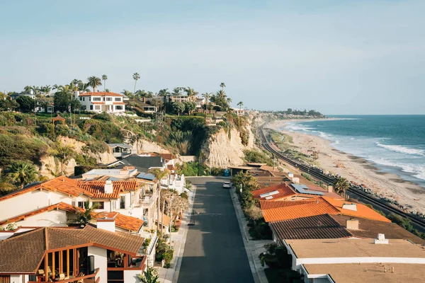 Pohled na domy a pláž v San Clemente, Kalifornie — Stock fotografie